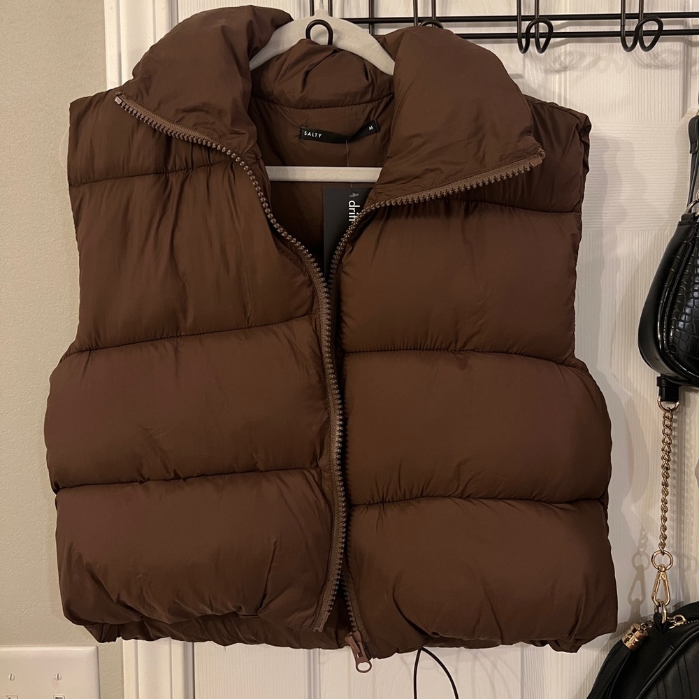 Cropped Puffer Vest 🧸